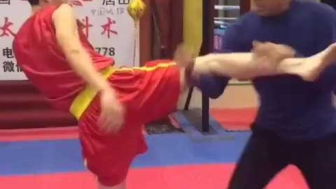 独家复盘：太极雷雷20秒遭KO，传统武术实战神话被一拳击碎