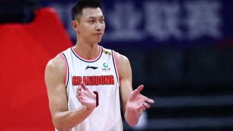 粤鲁大战经典回顾：易建联两双统治内线，广东全员爆发大胜山东