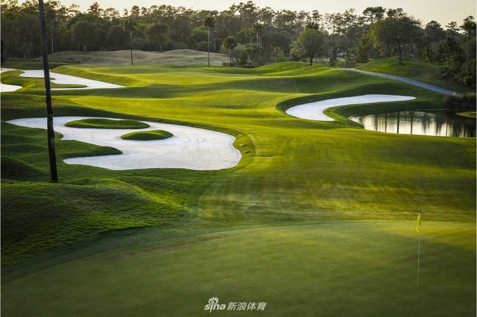 16号洞全景：史诗收官序幕，球道沿湖延伸，胜利之路伴随巨大风险